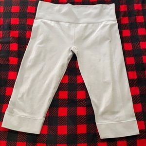 Lululemon gray cropped leggings